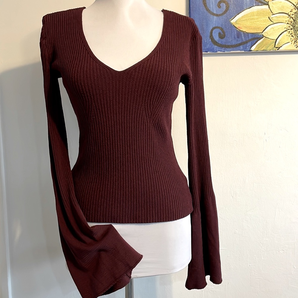 WOW Couture- crop-small bell sleeve